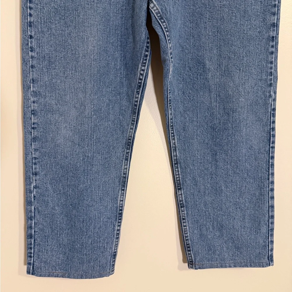 Wrangler Mens Jeans Size 38x30 Blue Relaxed Fit Straight Leg Classic Denim - Picture 4 of 10